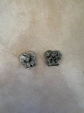 2 vintage metzke pewter heart flower bow place card holders